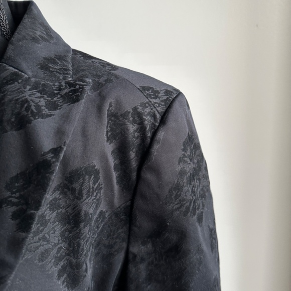 **APOSTROPHE* Plus Black Luxury Is A State Of Mind Tie-Waist Blazer Size 14 - Picture 3 of 7